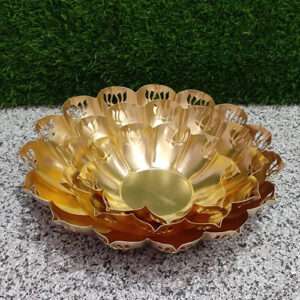 Round Gold Metal Louts Cutting Decoration Urli Decor Art